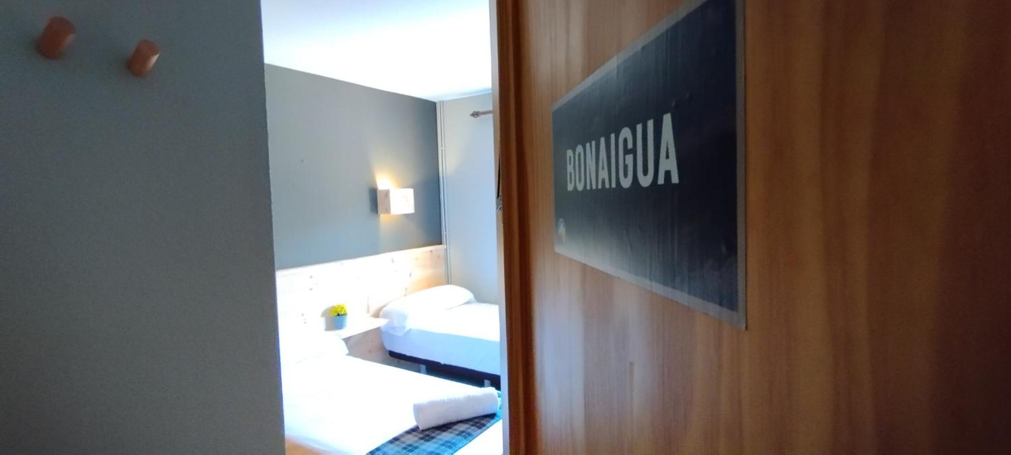 Hostal Casa Pirineus & Deportes De Aventura Baro  Ngoại thất bức ảnh