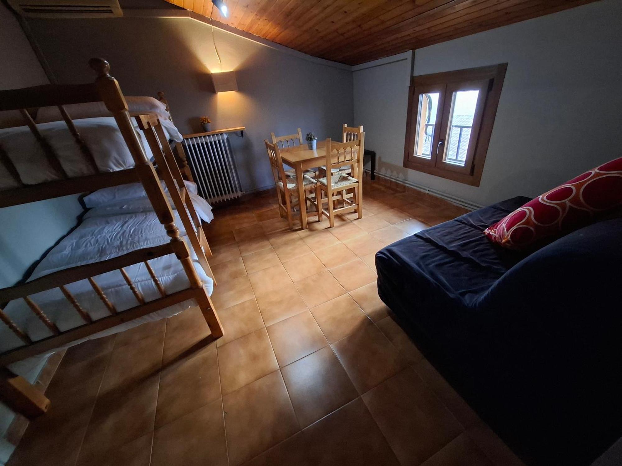 Hostal Casa Pirineus & Deportes De Aventura Baro  Ngoại thất bức ảnh